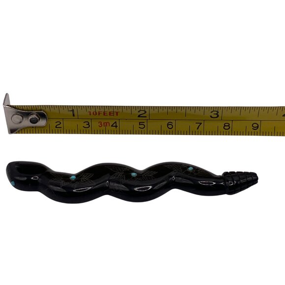 “Slither” by Daphne Neha – Native American Zuni Rattlesnake Fetish Carving - Picture 5 of 6
